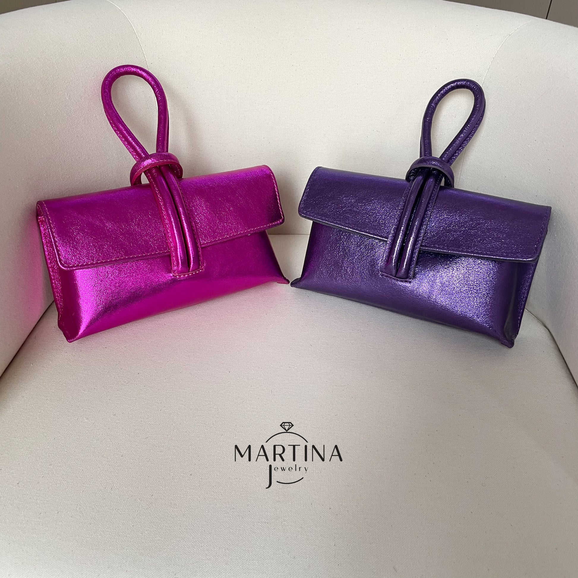 Borsa tracolla in vera pelle con cinturino da polso - Fuxia – MartinaJewelry